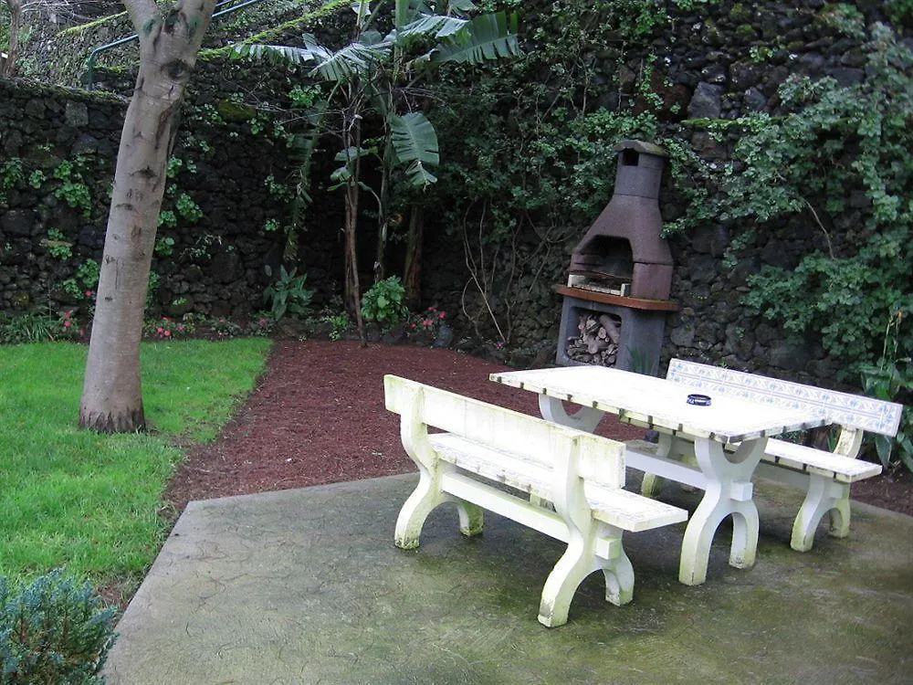 Quinta Das Acacias Guest Houses Πόντα Ντελγάδα