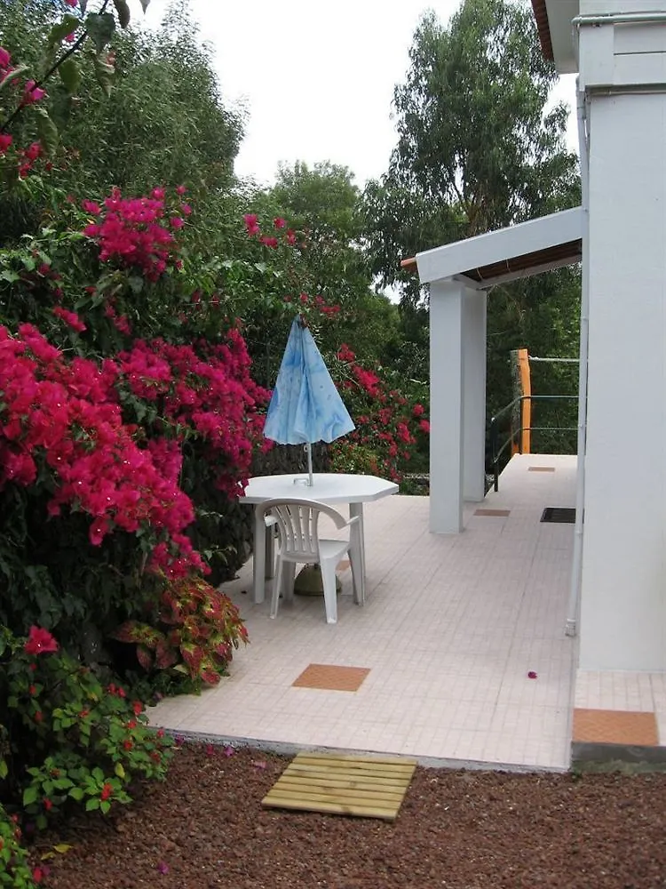 Quinta Das Acacias Guest Houses Πόντα Ντελγάδα